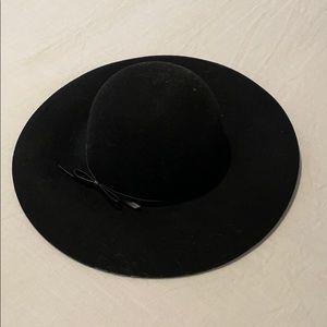 Felt hat